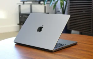 Apple laptops buy in pak ultralapp